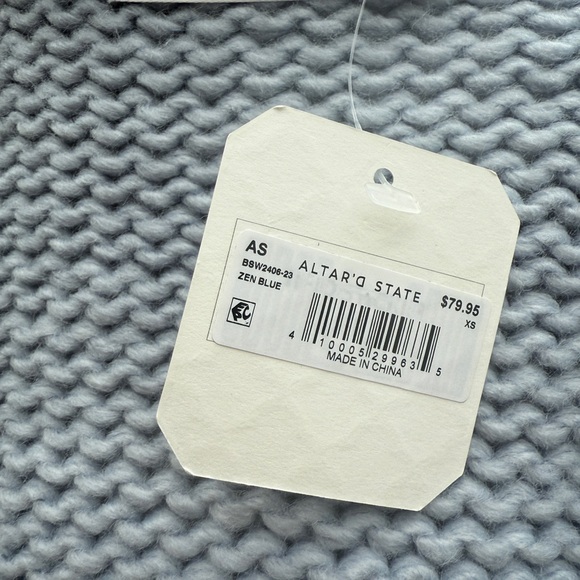 NWT Altar'd State Grey Floral Relaxed Oversized Knit Sweater/Caridgan size XS - Picture 4 of 6